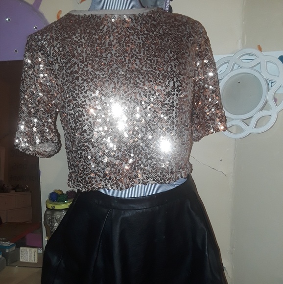 Sequenced crop top - Picture 1 of 1